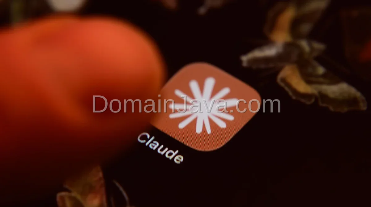 Claude photo