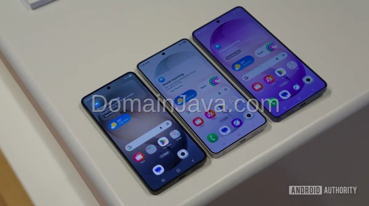 Samsung Galaxy S26 series showing screens